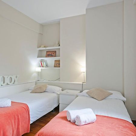 Sarria Attic Apartment บาร์เซโลนา ภายนอก รูปภาพ