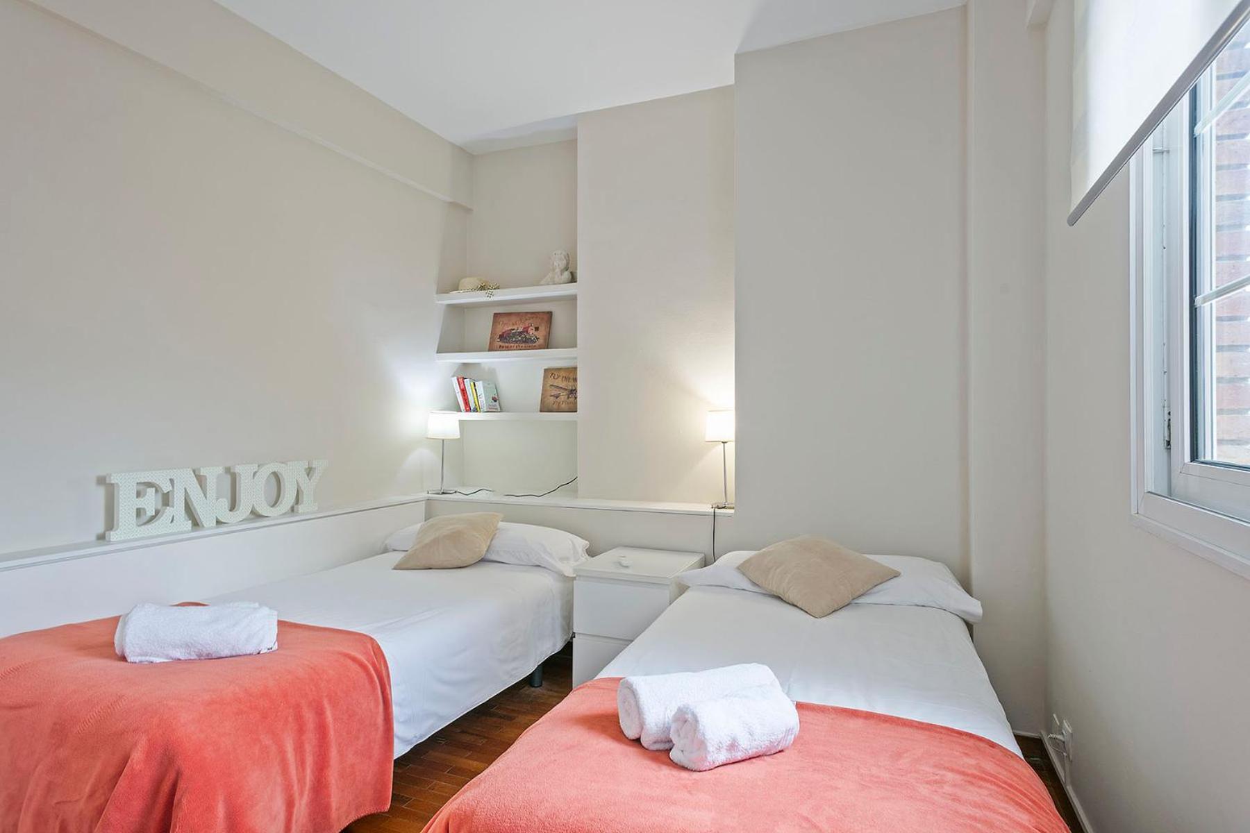 Sarria Attic Apartment บาร์เซโลนา ภายนอก รูปภาพ