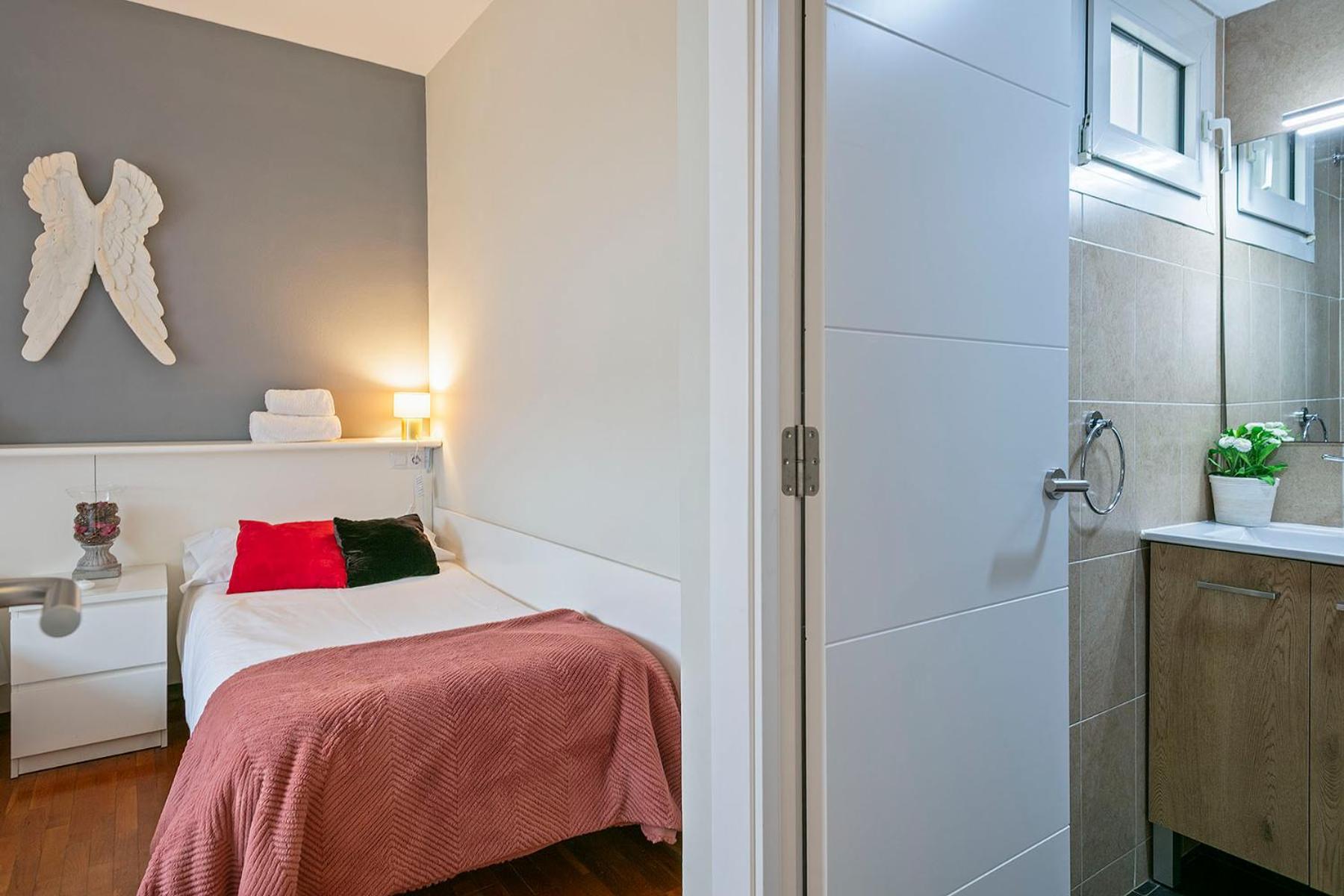 Sarria Attic Apartment บาร์เซโลนา ภายนอก รูปภาพ