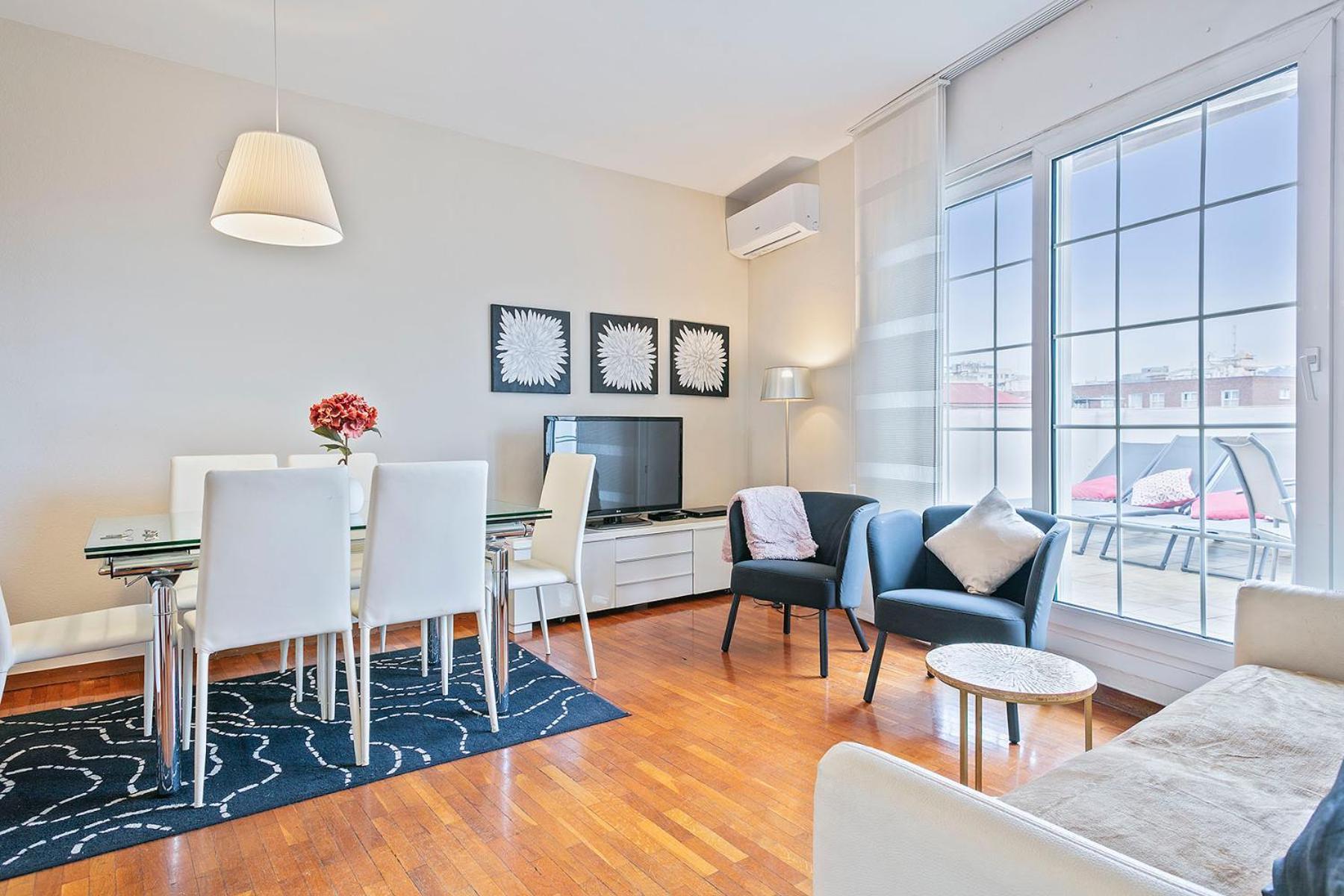 Sarria Attic Apartment บาร์เซโลนา ภายนอก รูปภาพ